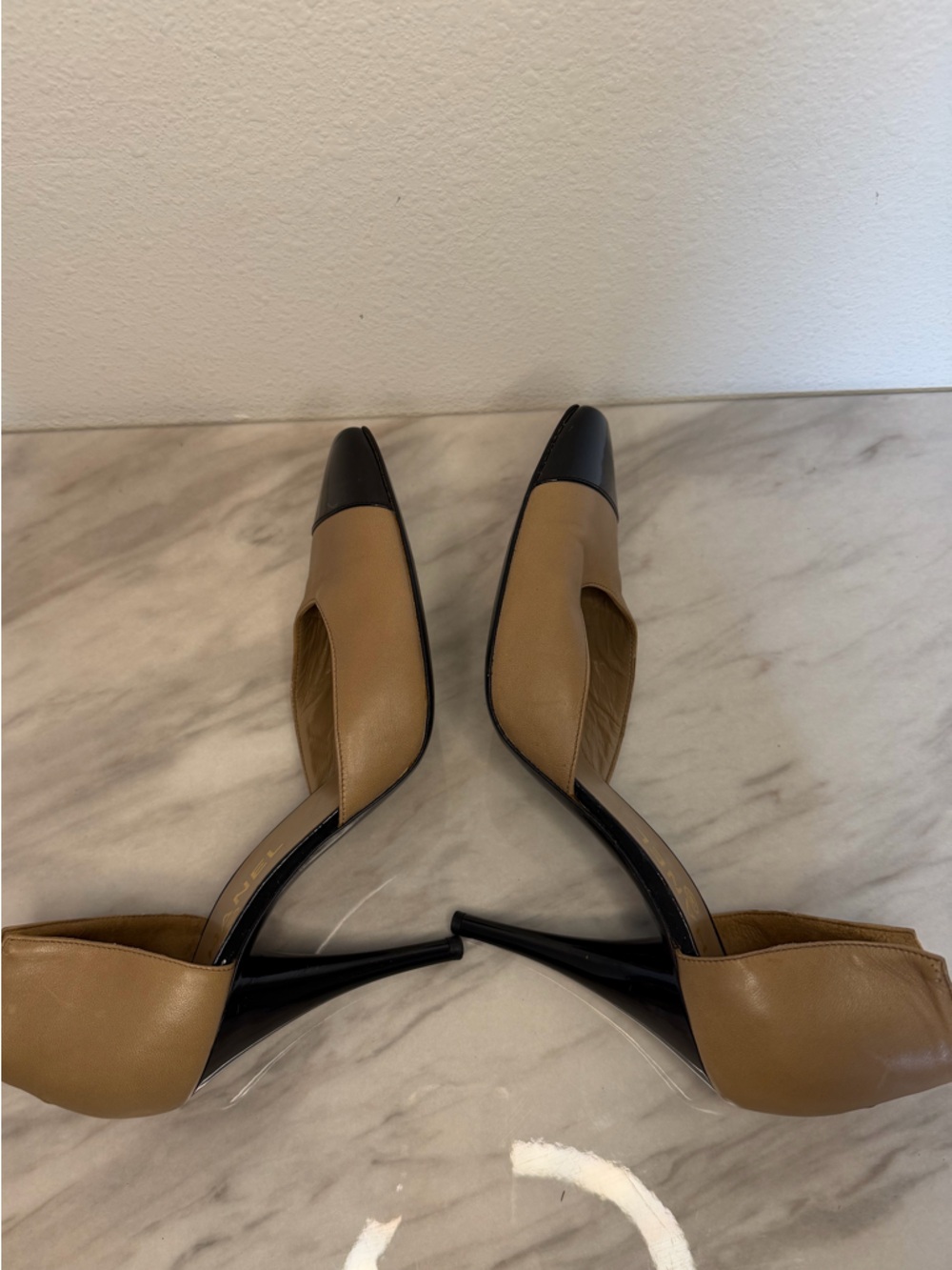 Chanel classic color– Beige/Black Leather – Size 38 - Picture 5 of 9